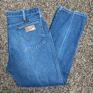 Wrangler 38 by 29 1 3MWZ jeans